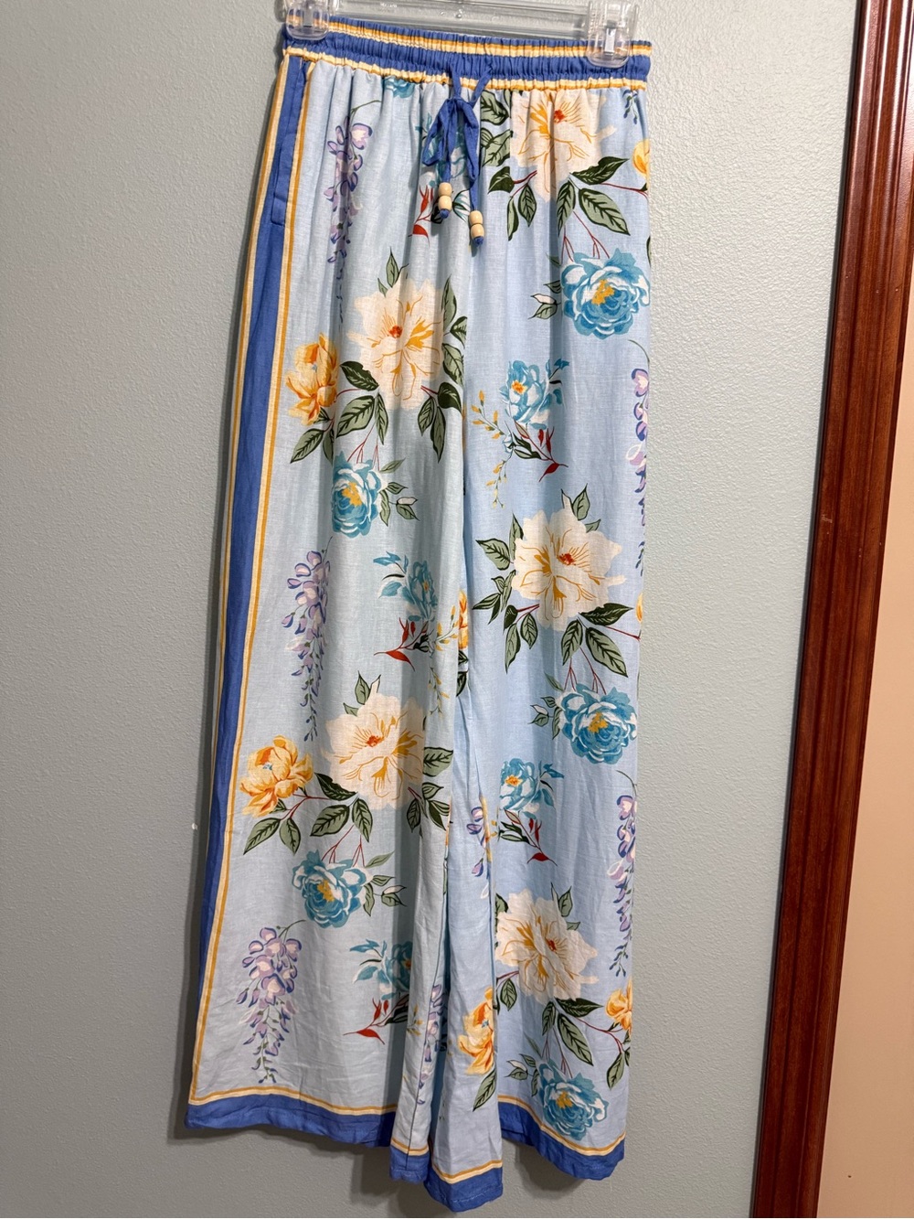 Joie Light Blue Floral Wide-Leg Linen-Blend Pants - Picture 2 of 12